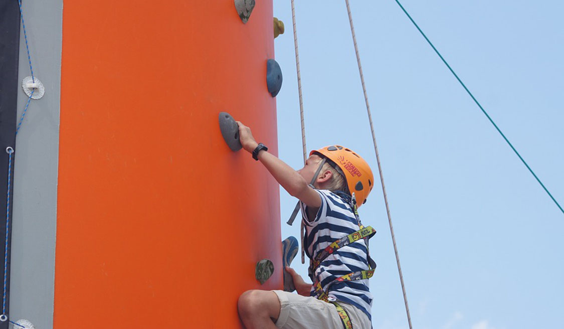 How Children from Climbing in the Adventure Park? 