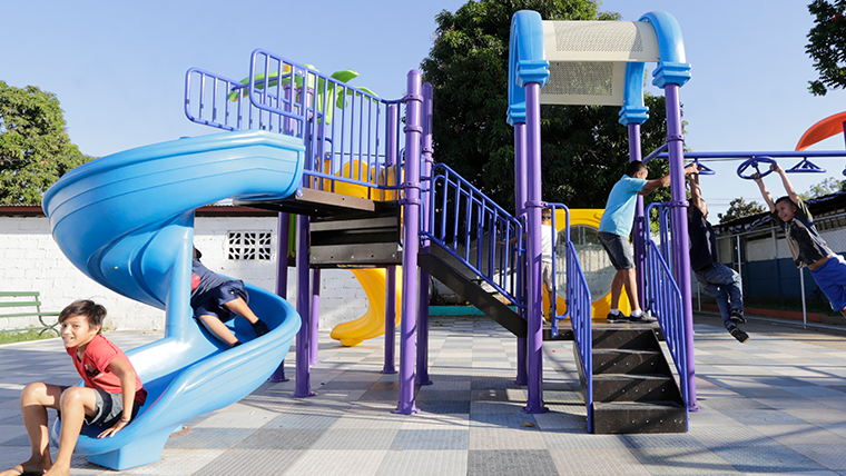 Vasia Outdoor Playground